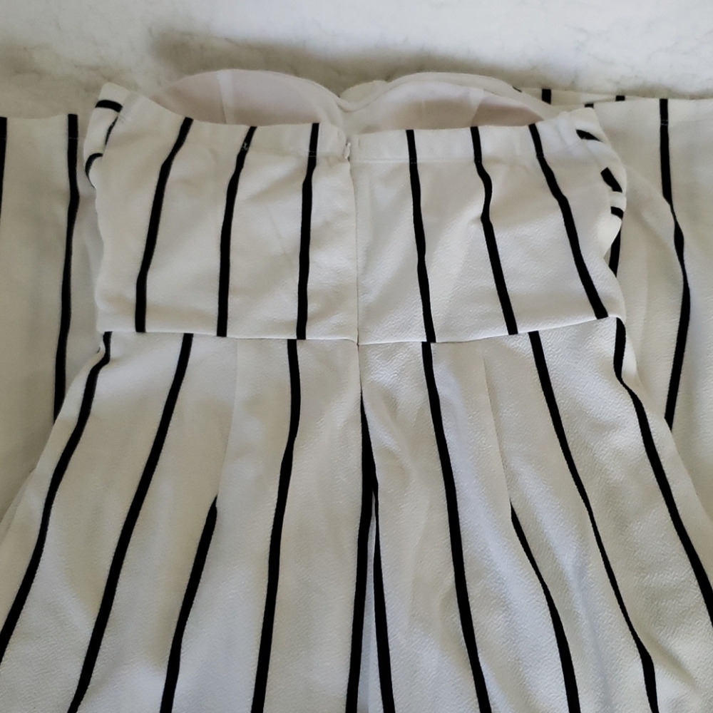 Jumpsuit - Picture 3 of 4